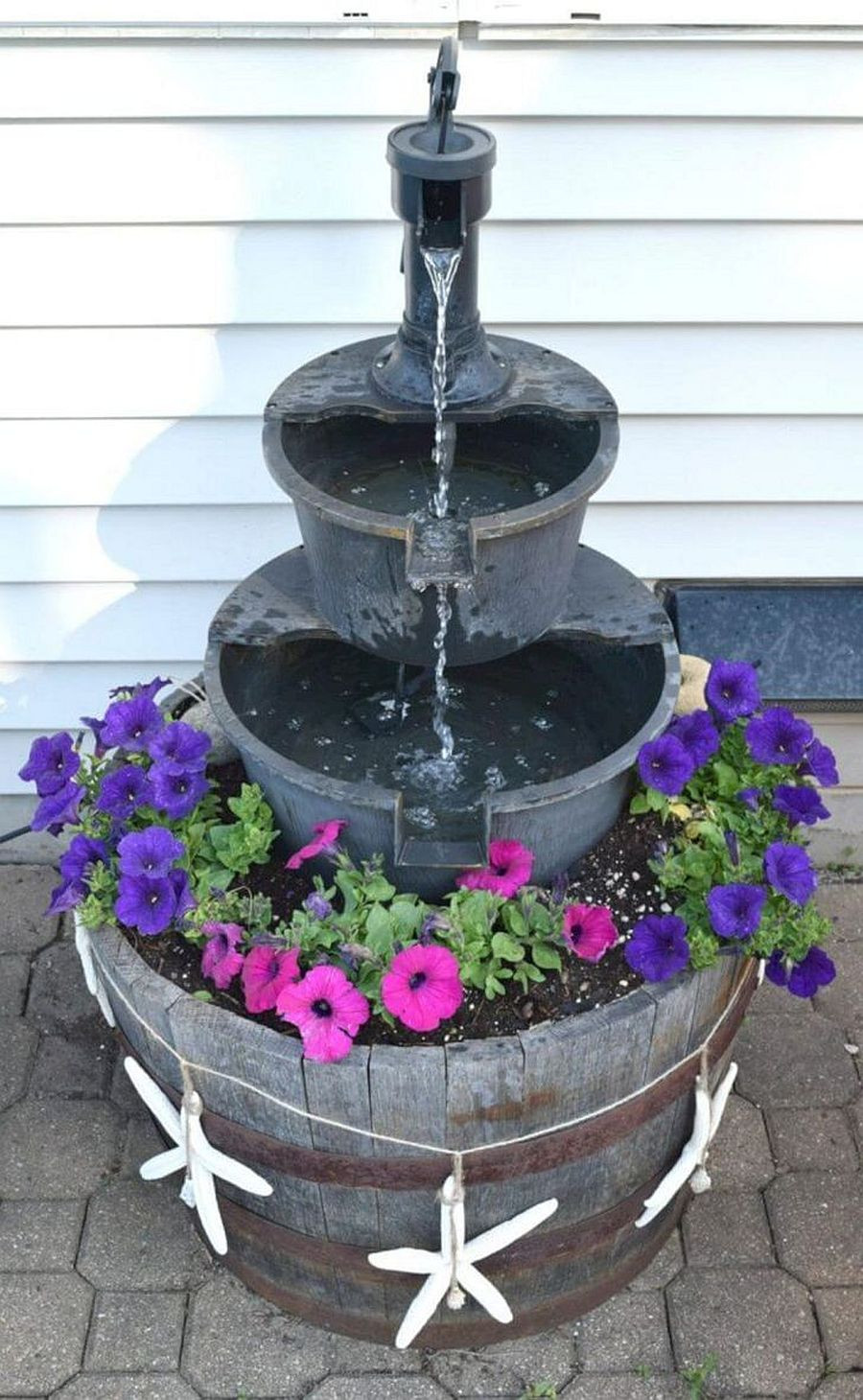 Water Fountain Backyard
 25 DIY Water Features for Your Garden