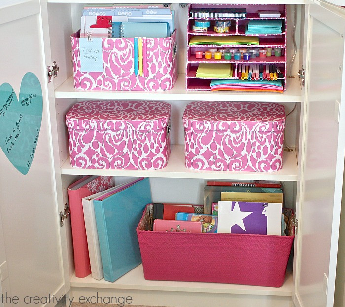 Ways To Organize Kids Room
 Creative and Fun Ways to Organize Bookshelves for Kids