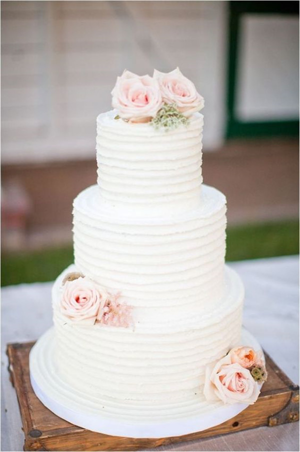 Wedding Cakes Simple
 40 Elegant and Simple White Wedding Cakes Ideas Page 3