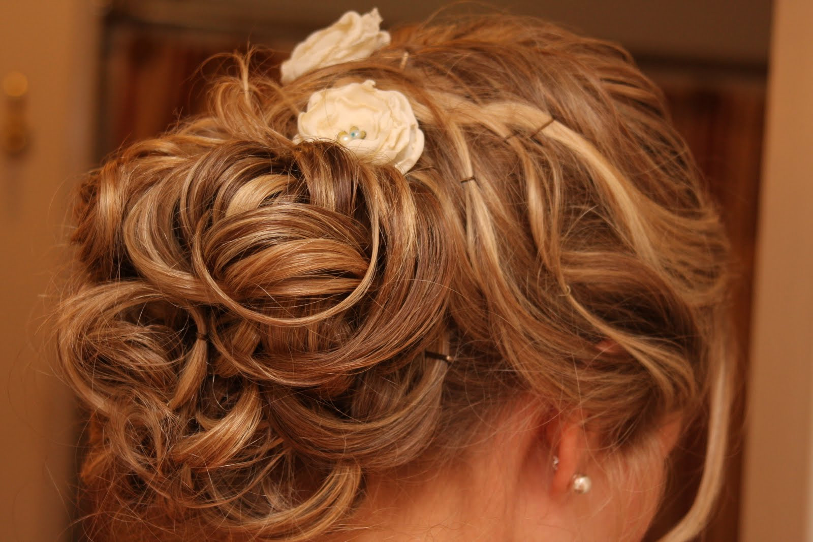 Wedding Hairstyles Fine Hair
 39 Walk down the aisle with amazing wedding hairstyles for