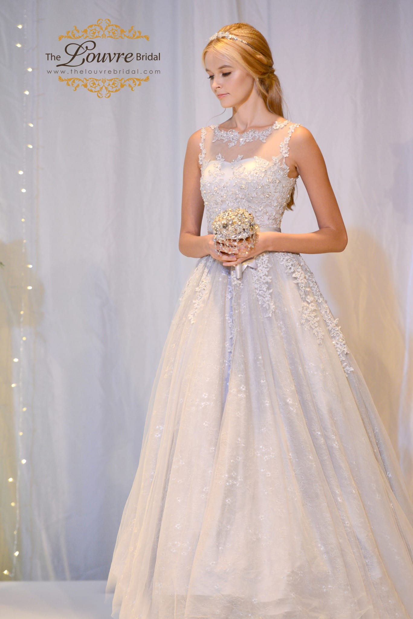 Wedding Look
 Latest Korean Wedding Dress Trends & Styles