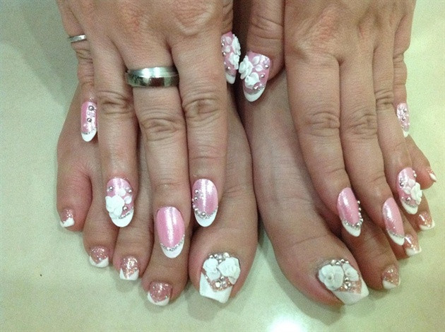 Wedding Toe Nails
 Bridal Toes Nail Art Gallery