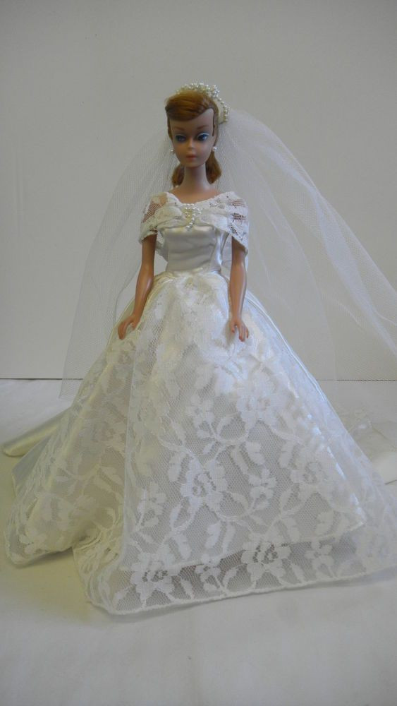 Wedding Veils Chicago
 Beautiful Wedding Dress and Veil by Halina Fashions of