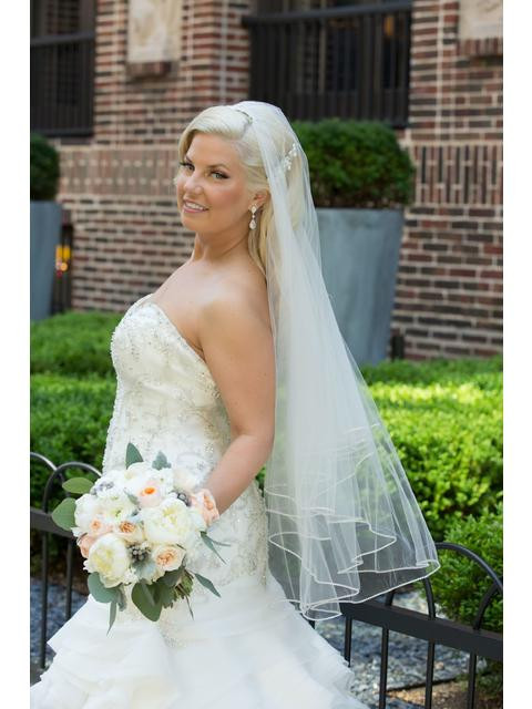 Wedding Veils Chicago
 Used Henry & Michelle Roth Veil $243