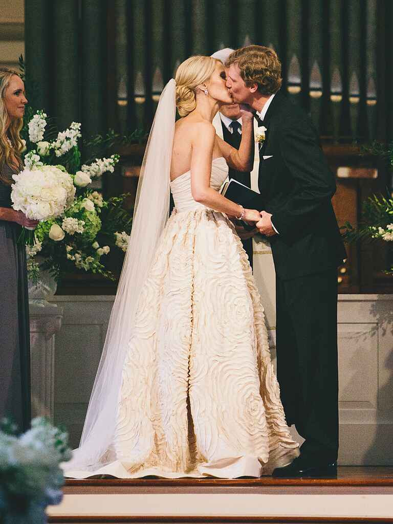 Wedding Veils With Long Hair
 20 Wedding Hairstyles for Long Hair With Veils