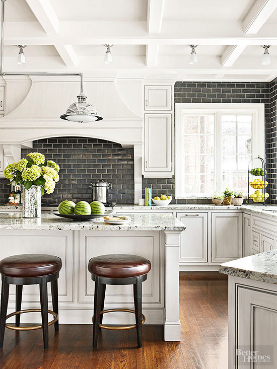 White Farmhouse Kitchen
 15 Amazing White Modern Farmhouse Kitchens City Farmhouse