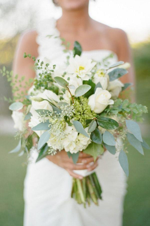 White Flowers For Weddings
 Wedding Ideas The Loveliest White Wedding Bouquets