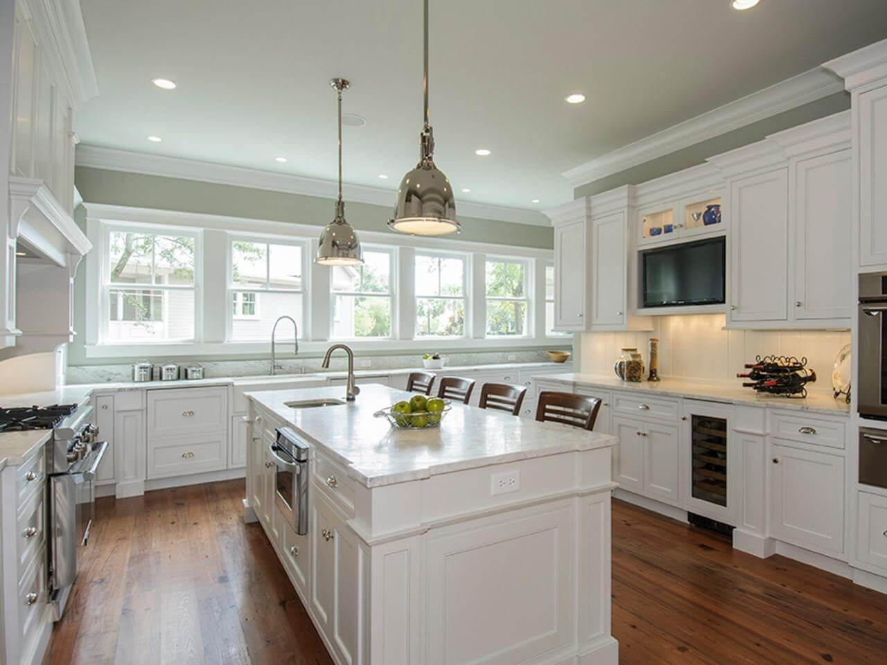 White Kitchen Cabinet Images
 White Traditional Kitchen Cabinets TheyDesign