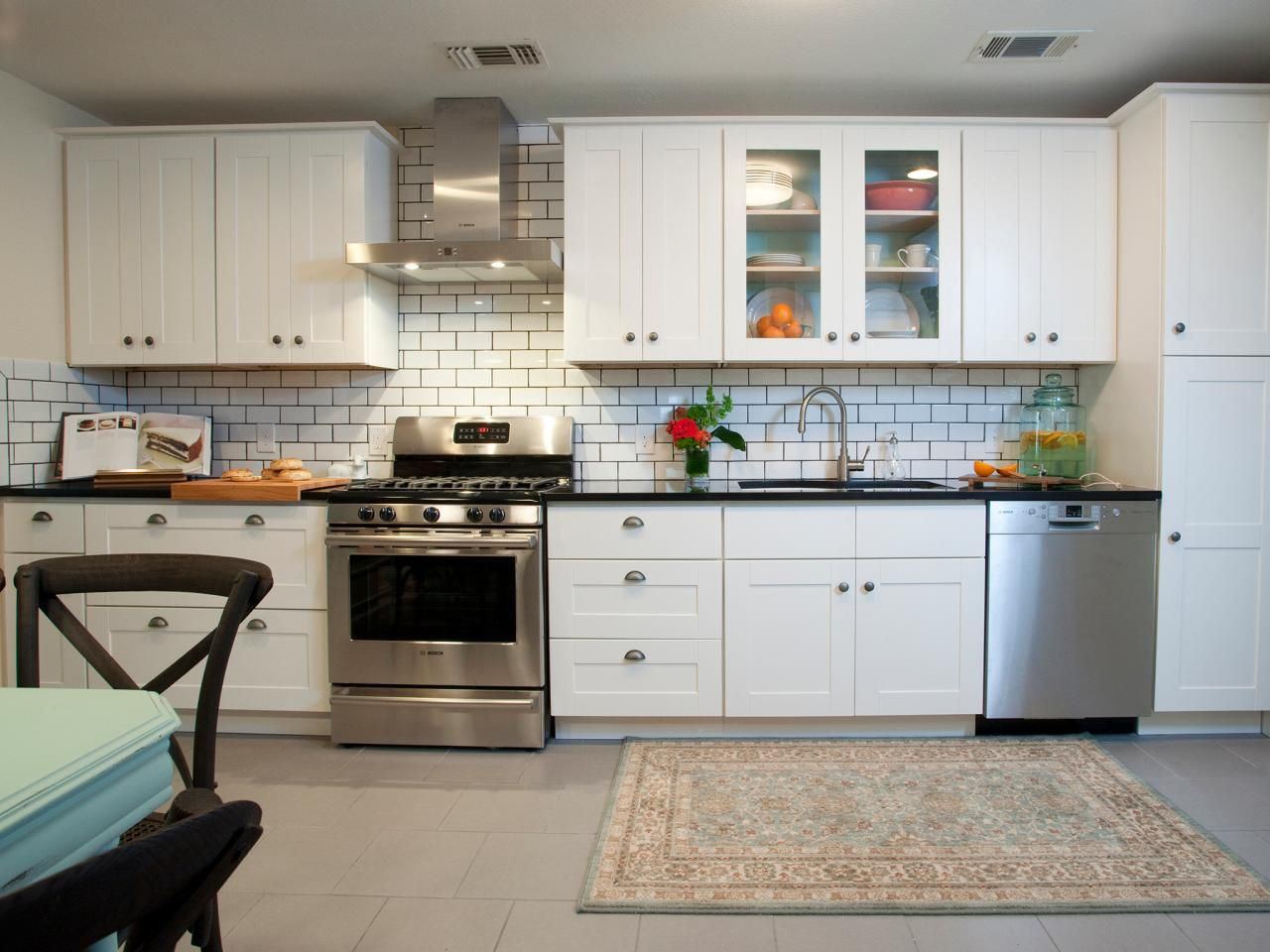 White Kitchen Subway Tile
 Dress Your Kitchen In Style With Some White Subway Tiles