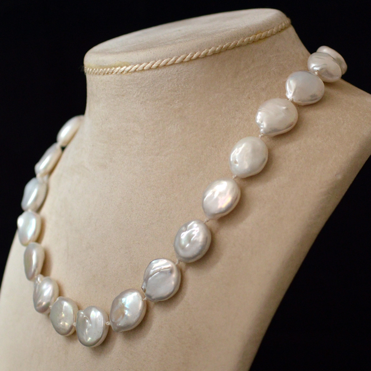 White Pearl Necklace
 White coin pearl necklace Rocks and Clocks