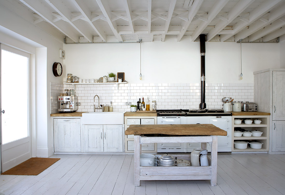 White Rustic Kitchen
 Sweet Country Rustic Kitchen Idea – Designed to Own