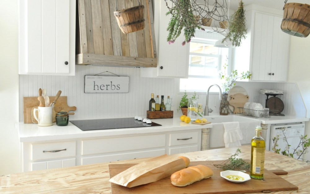 White Rustic Kitchen
 Rustic White Kitchen