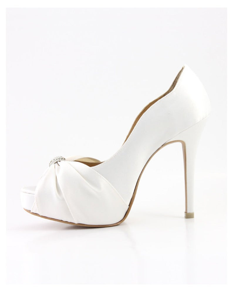 White Wedding Shoes With Rhinestones
 Diamond White Rhinestones Wedding Shoes Ivory Rhinestones