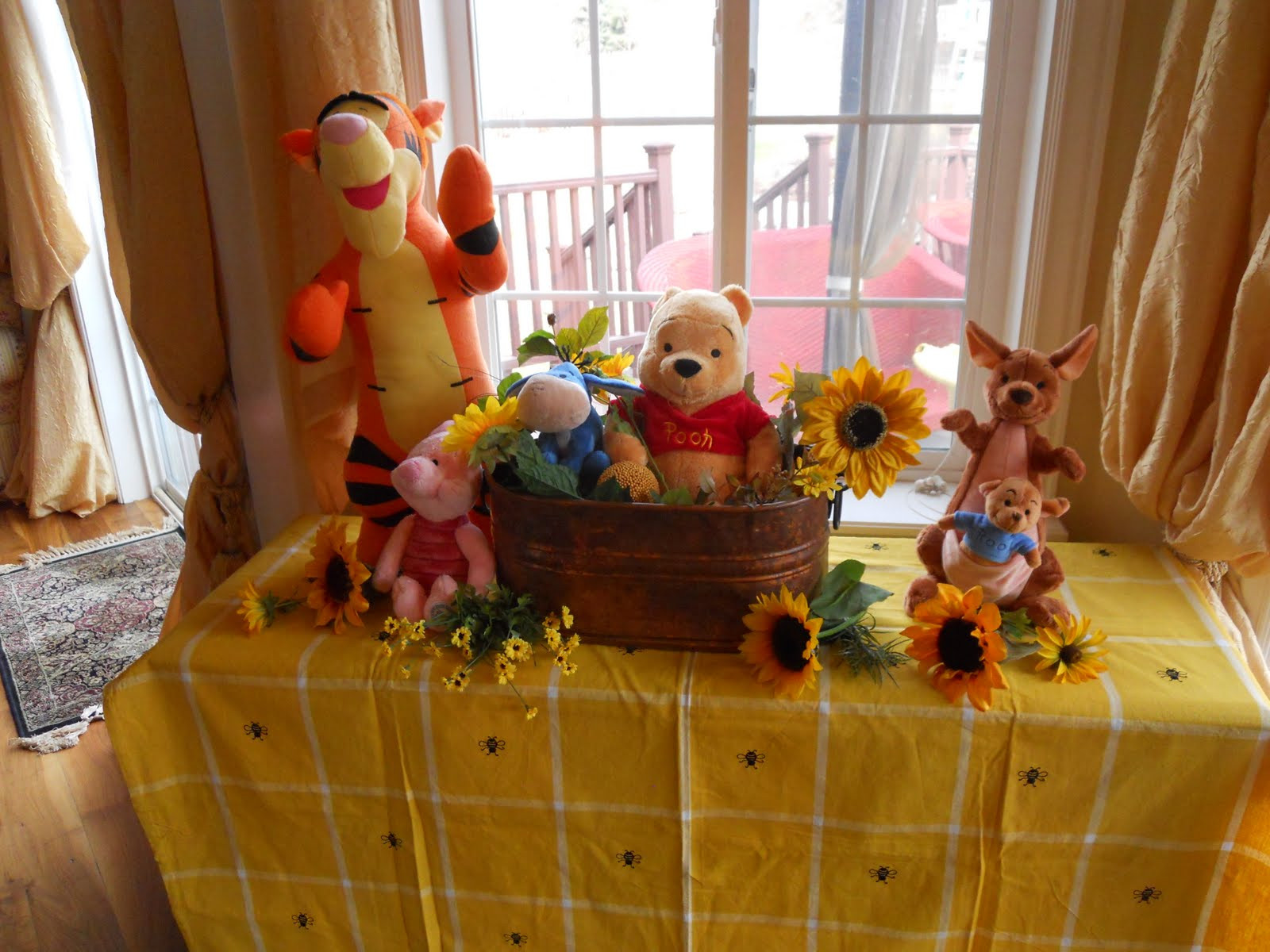 Winnie The Pooh Baby Shower Decorations Ideas
 Winnie the Pooh Parties