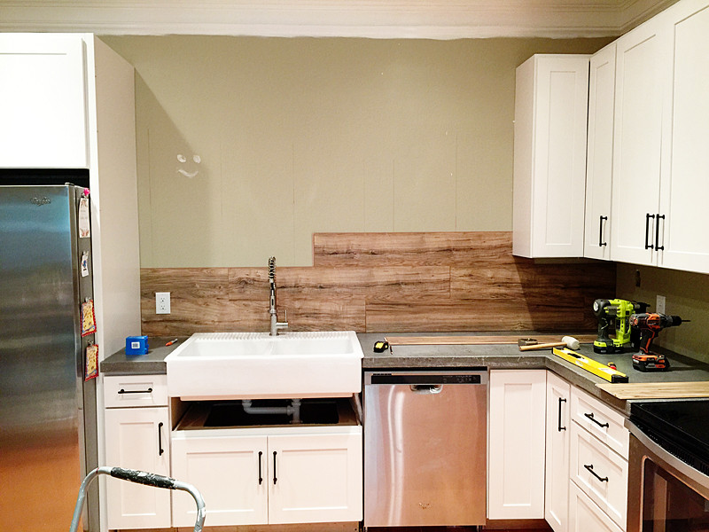 Wood Kitchen Backsplash
 Laminate Flooring Backsplash It looks like WOOD Bower