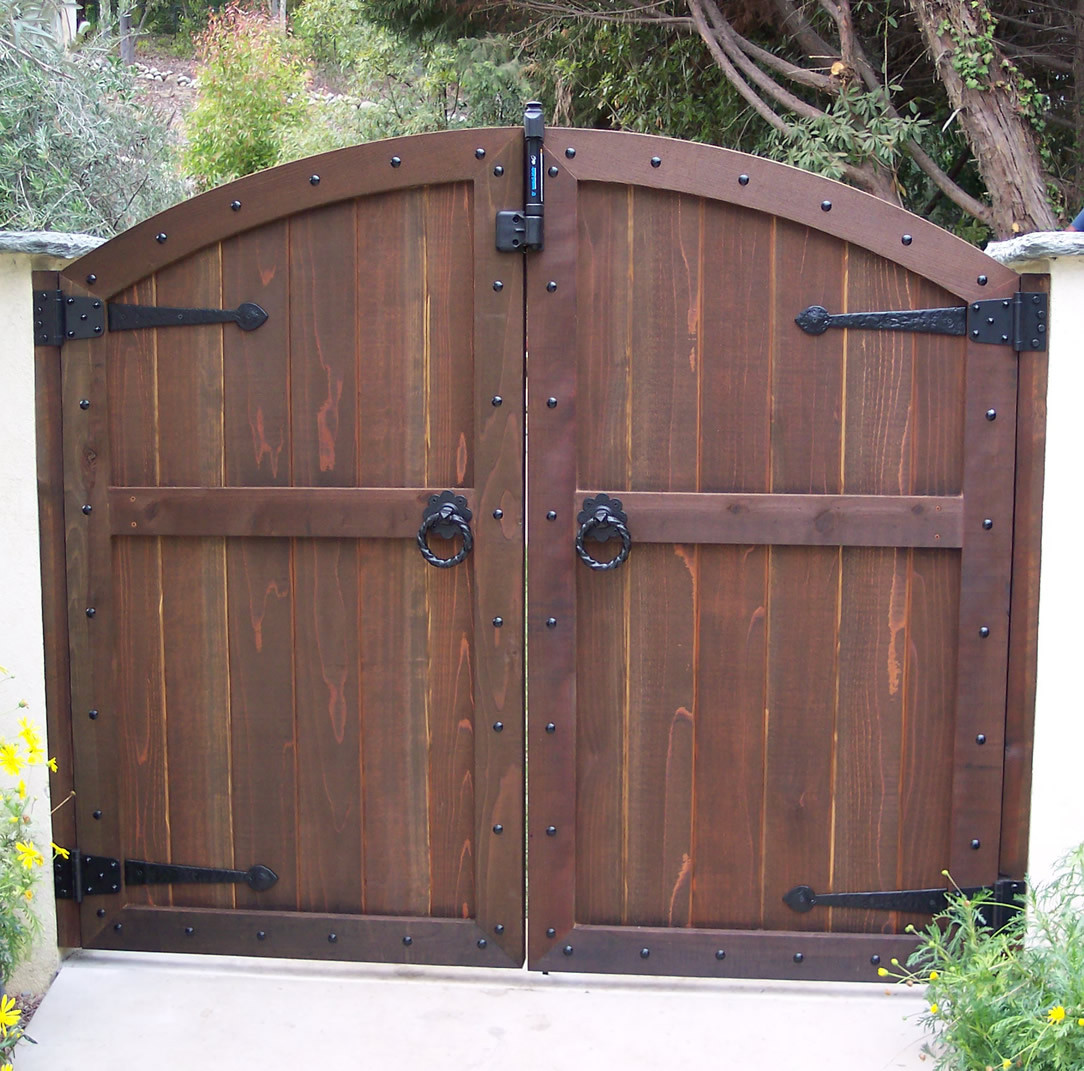 Wooden Backyard Gates
 Ideas Impressive Wooden Gate Designs With Outstanding