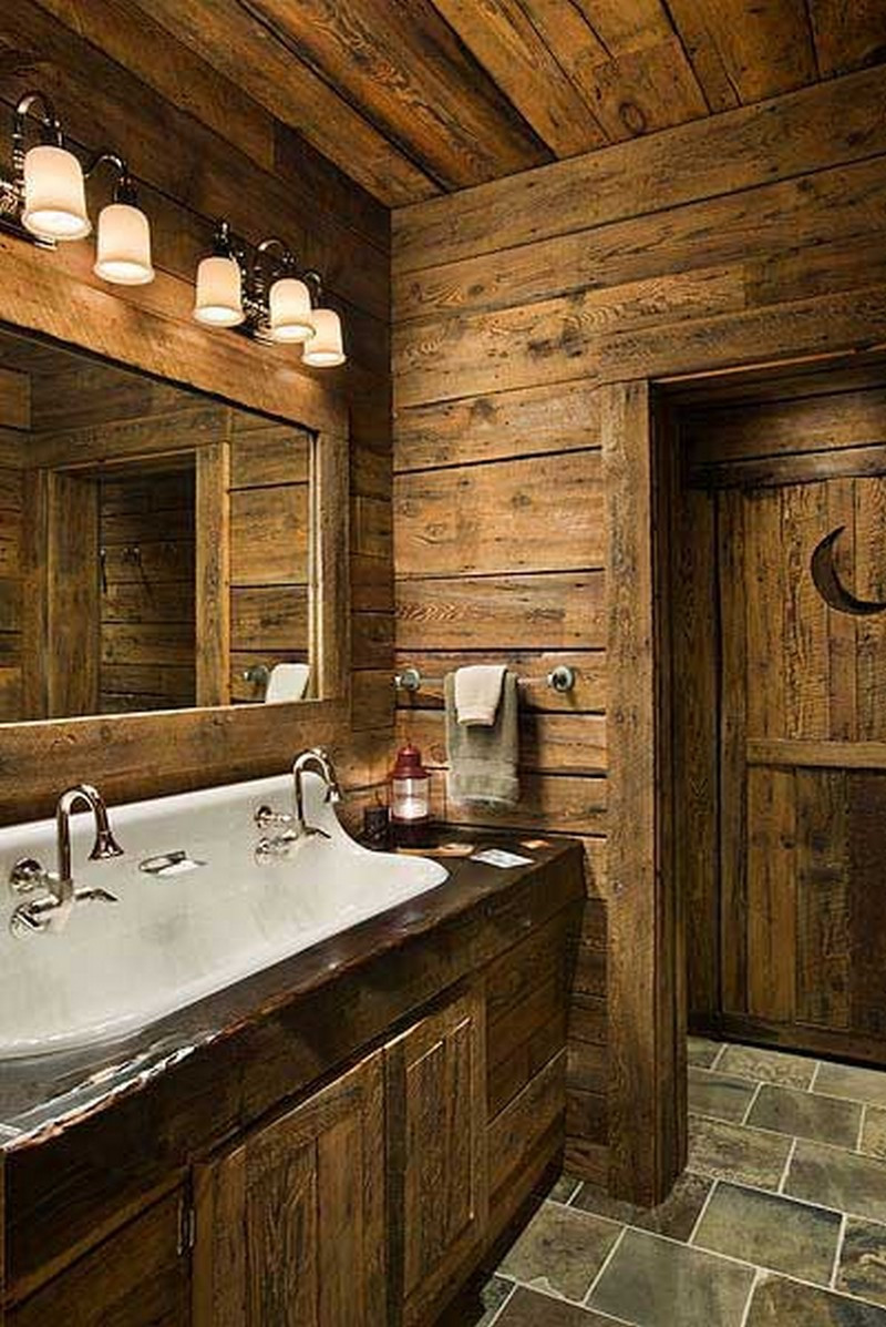 Woodsy Bathroom Decor
 Rustic Bathrooms