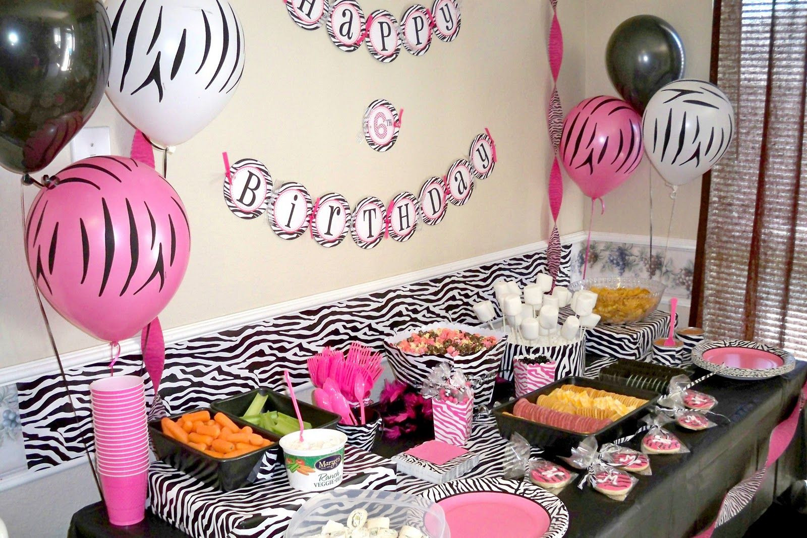 Zebra Print Birthday Decorations
 Zebra table decorations for an animal print party